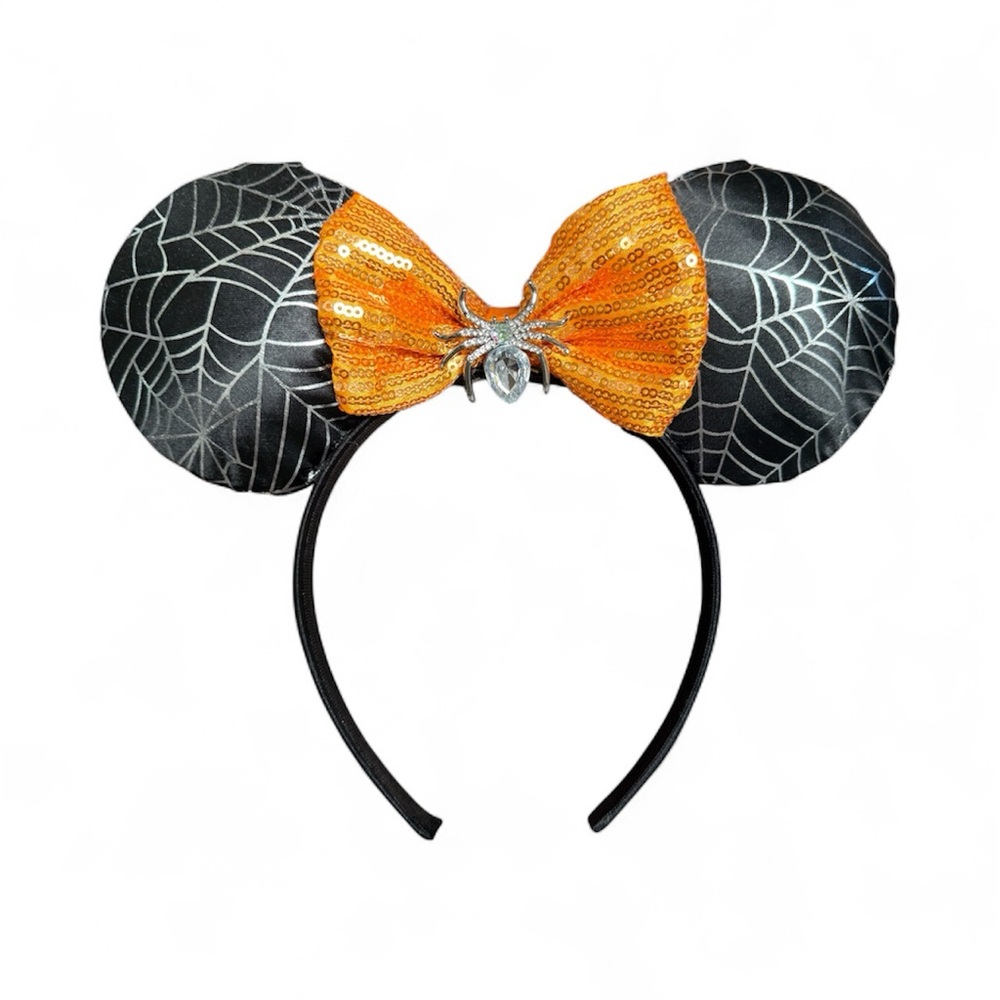 NWOT Disney Parks Minnie Mouse Halloween
Headband Sequins & Spider Ears
